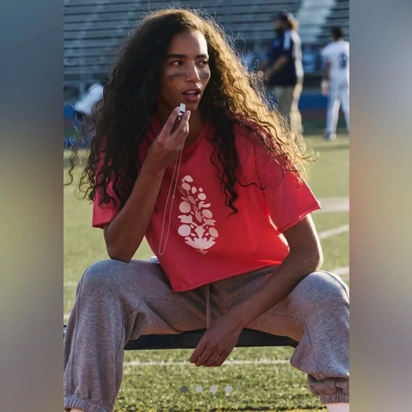 Free People Inspire Buti Logo - Picture 1 of 8